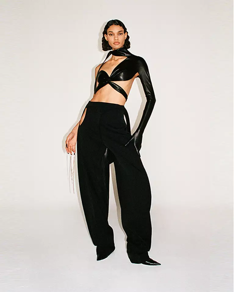 DE FALL-WINTER 2021-22 COLLECTIE